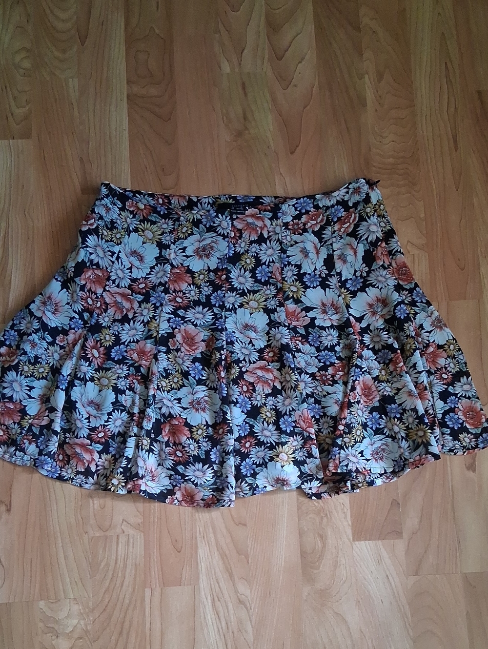 Forever 21 Floral Mini Skirt